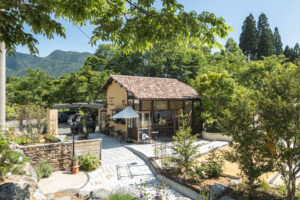 記念日に五ヶ瀬のオーベルジュで過ごす旅の組み立て方を中心にした春の五ヶ瀬滞在の周辺観光とのつなぎ方に関連するCORASITAの外観・景色の写真 1