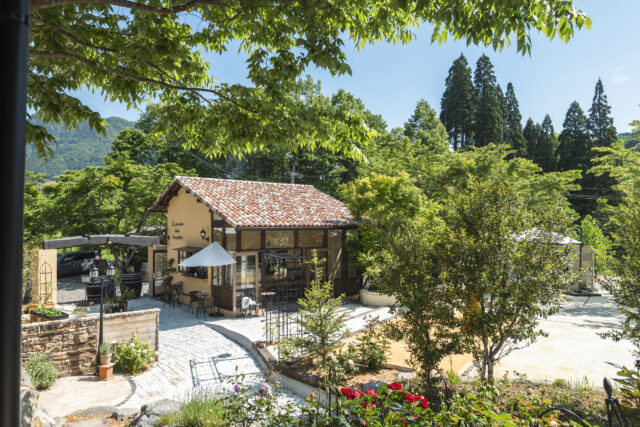 五ヶ瀬町を初めて旅するときに知っておきたい自然・食・宿の楽しみ方｜夫婦・カップル旅行の旅先で慌てない準備に関連するCORASITAの外観・景色の写真 1